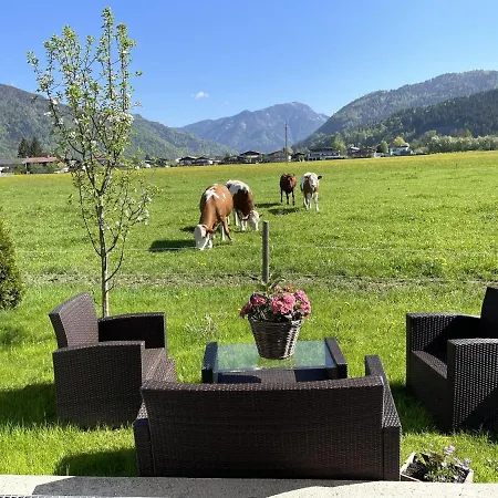 Zur Loipe Modern Maisonette St. Johann in Tirol